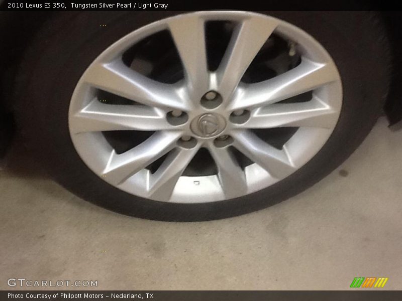 Tungsten Silver Pearl / Light Gray 2010 Lexus ES 350
