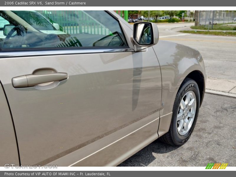 Sand Storm / Cashmere 2006 Cadillac SRX V6