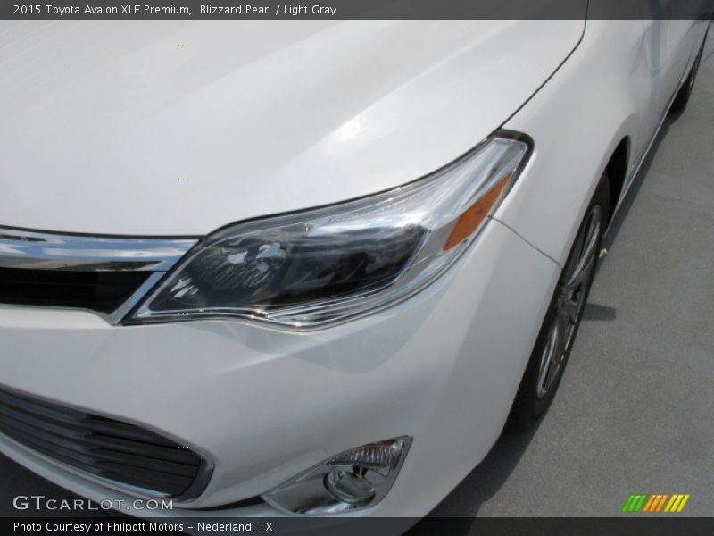 Blizzard Pearl / Light Gray 2015 Toyota Avalon XLE Premium