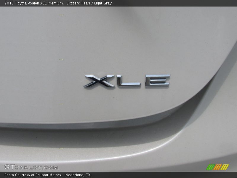 Blizzard Pearl / Light Gray 2015 Toyota Avalon XLE Premium