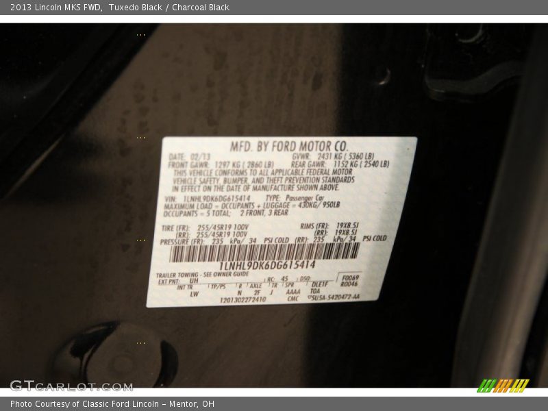 Tuxedo Black / Charcoal Black 2013 Lincoln MKS FWD