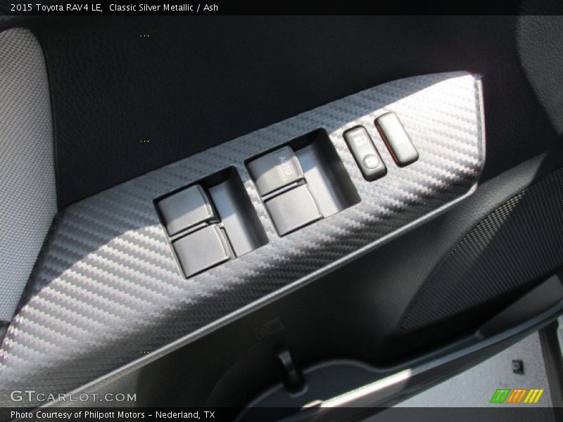 Classic Silver Metallic / Ash 2015 Toyota RAV4 LE