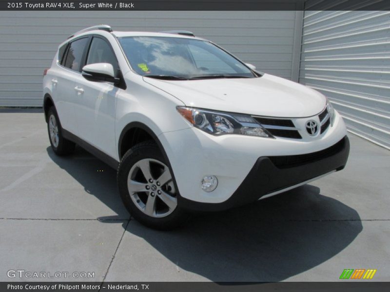 Front 3/4 View of 2015 RAV4 XLE