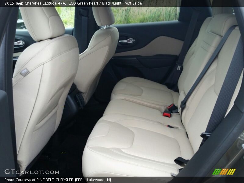 ECO Green Pearl / Black/Light Frost Beige 2015 Jeep Cherokee Latitude 4x4