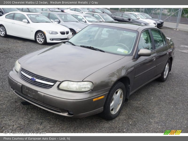 Medium Bronzemist Metallic / Gray 2000 Chevrolet Malibu LS Sedan