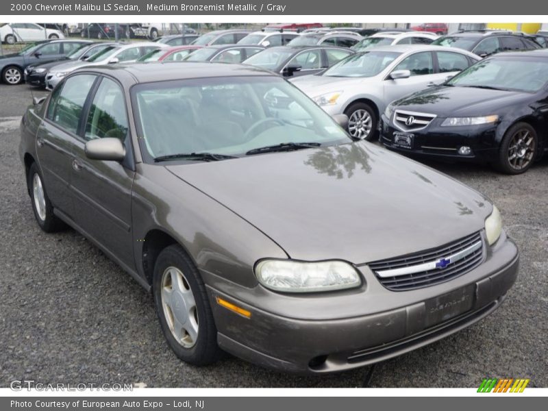 Medium Bronzemist Metallic / Gray 2000 Chevrolet Malibu LS Sedan