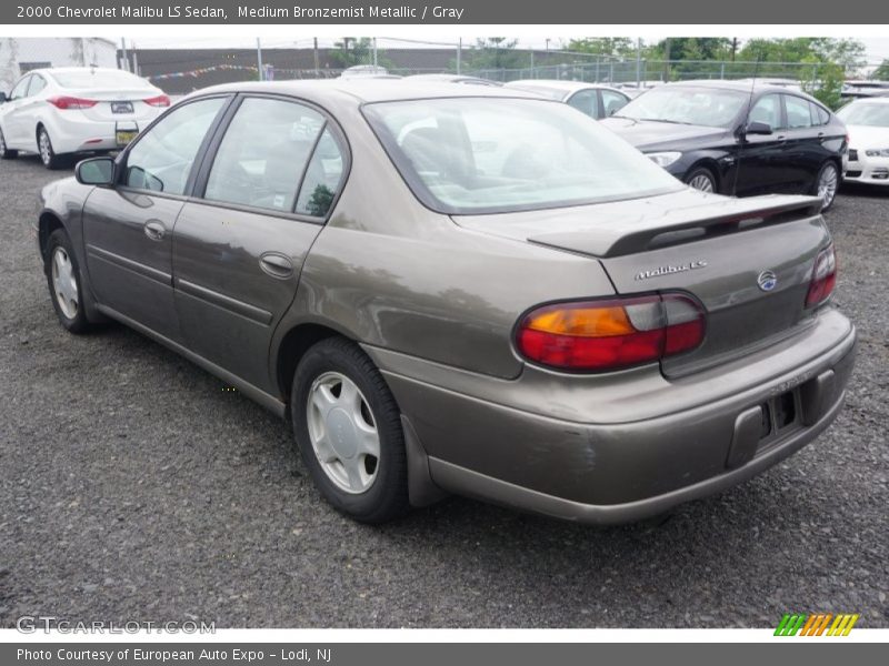 Medium Bronzemist Metallic / Gray 2000 Chevrolet Malibu LS Sedan