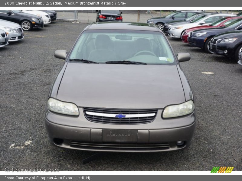 Medium Bronzemist Metallic / Gray 2000 Chevrolet Malibu LS Sedan