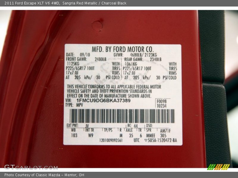 Sangria Red Metallic / Charcoal Black 2011 Ford Escape XLT V6 4WD