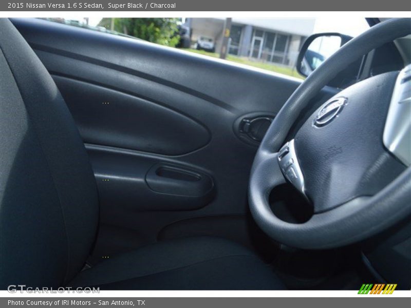 Super Black / Charcoal 2015 Nissan Versa 1.6 S Sedan