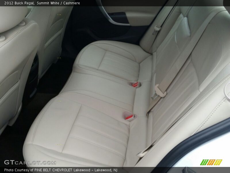 Summit White / Cashmere 2012 Buick Regal