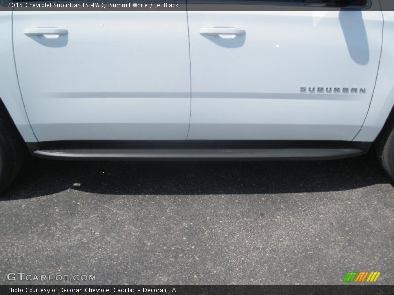 Summit White / Jet Black 2015 Chevrolet Suburban LS 4WD
