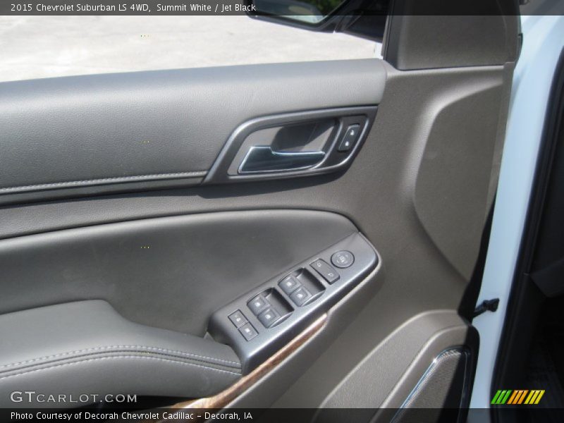 Summit White / Jet Black 2015 Chevrolet Suburban LS 4WD
