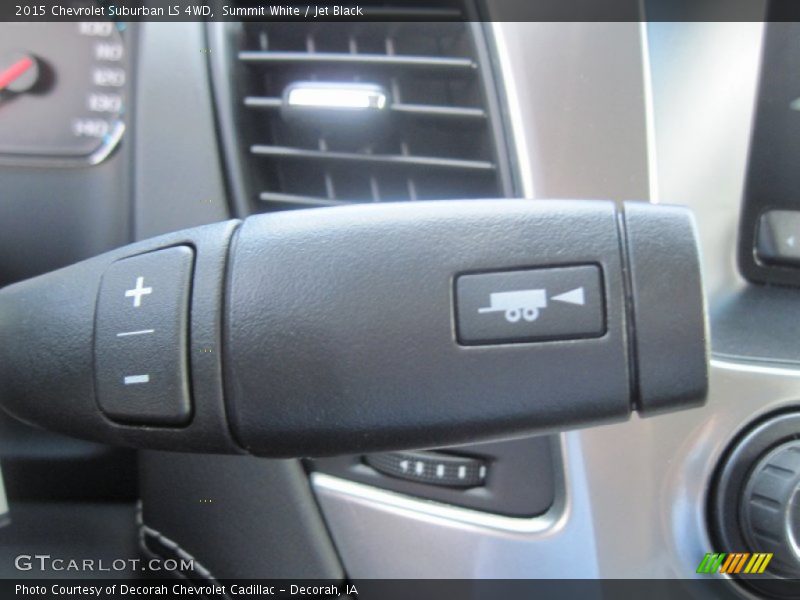 Summit White / Jet Black 2015 Chevrolet Suburban LS 4WD