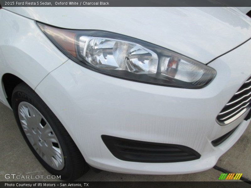 Oxford White / Charcoal Black 2015 Ford Fiesta S Sedan