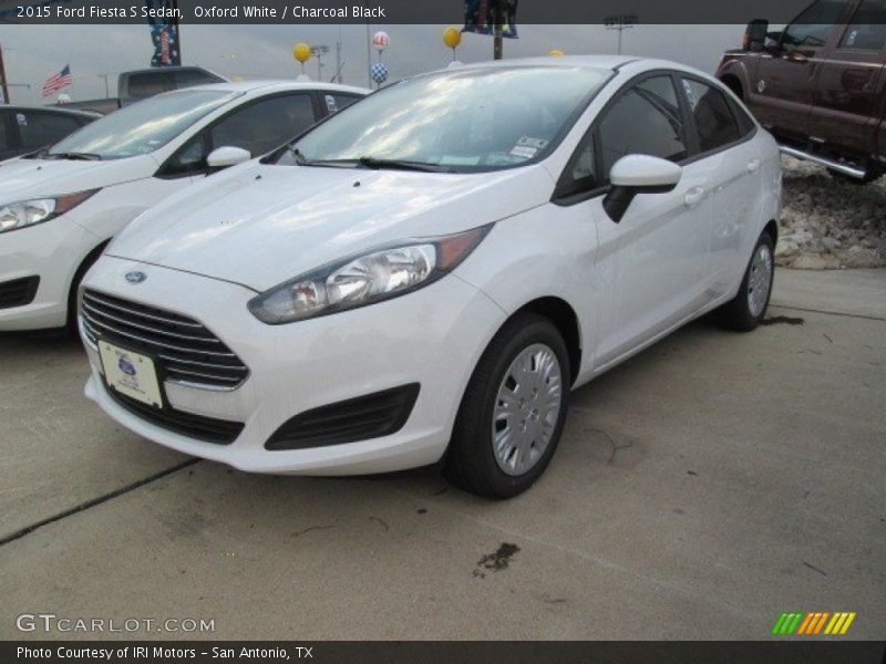 Oxford White / Charcoal Black 2015 Ford Fiesta S Sedan