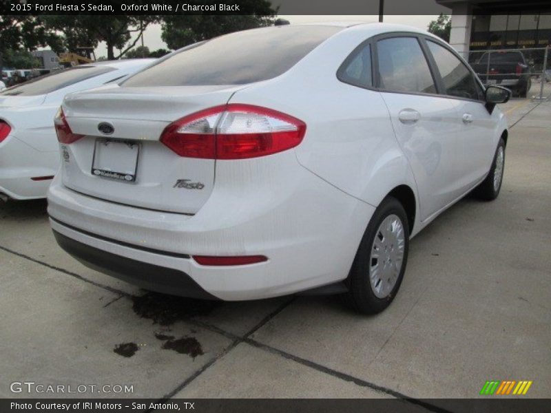 Oxford White / Charcoal Black 2015 Ford Fiesta S Sedan