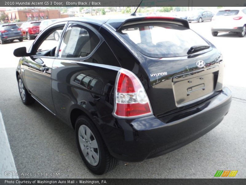 Ebony Black / Black 2010 Hyundai Accent GS 3 Door