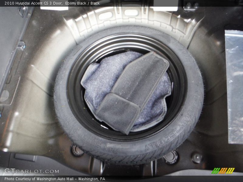 Ebony Black / Black 2010 Hyundai Accent GS 3 Door