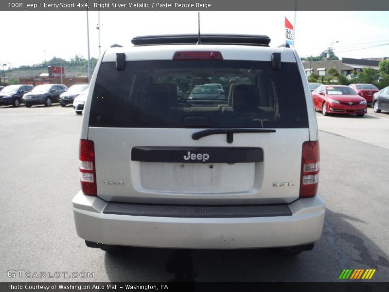 Bright Silver Metallic / Pastel Pebble Beige 2008 Jeep Liberty Sport 4x4