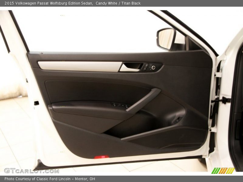 Candy White / Titan Black 2015 Volkswagen Passat Wolfsburg Edition Sedan