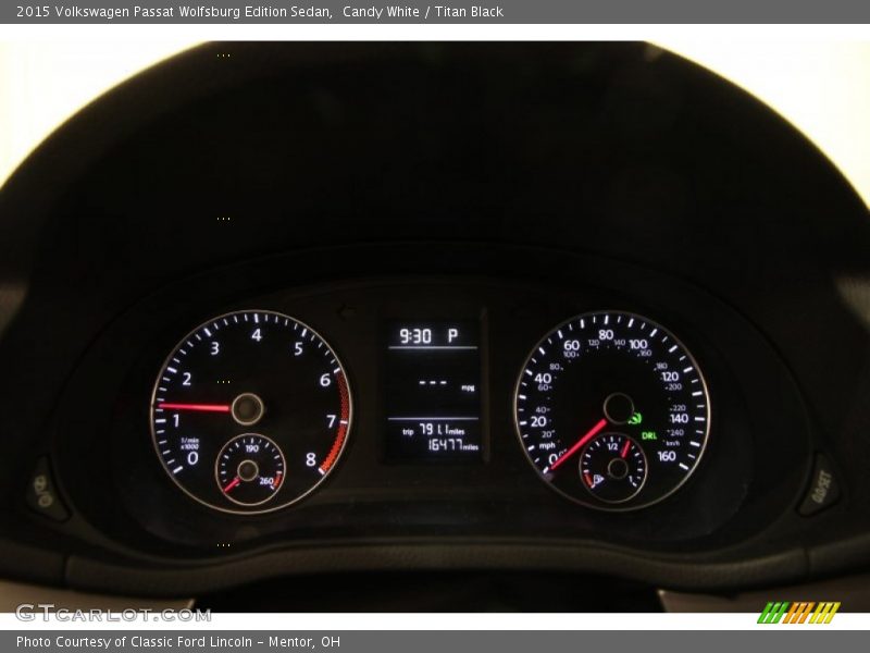 Candy White / Titan Black 2015 Volkswagen Passat Wolfsburg Edition Sedan