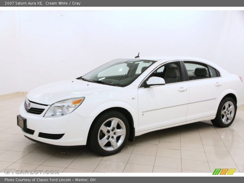 Cream White / Gray 2007 Saturn Aura XE