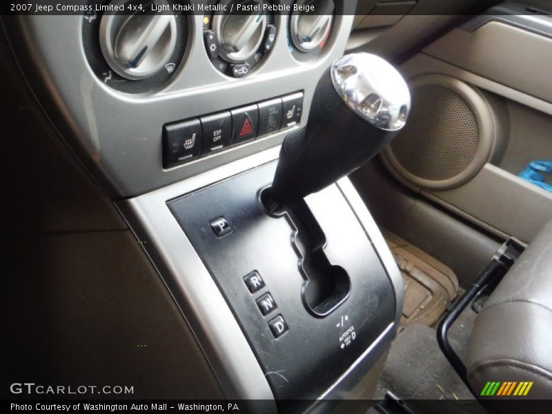 Light Khaki Metallic / Pastel Pebble Beige 2007 Jeep Compass Limited 4x4