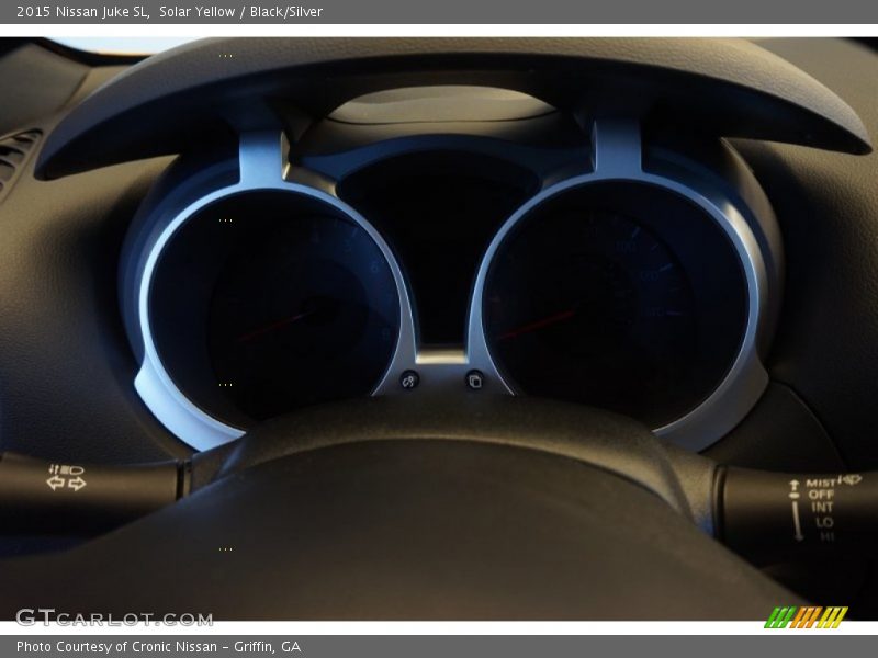 Solar Yellow / Black/Silver 2015 Nissan Juke SL