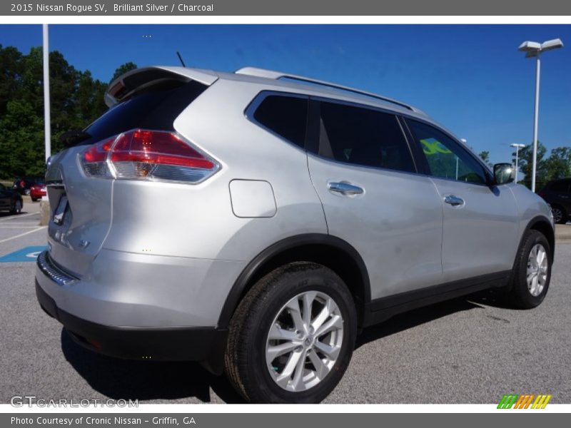Brilliant Silver / Charcoal 2015 Nissan Rogue SV
