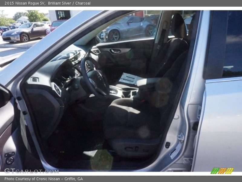 Brilliant Silver / Charcoal 2015 Nissan Rogue SV