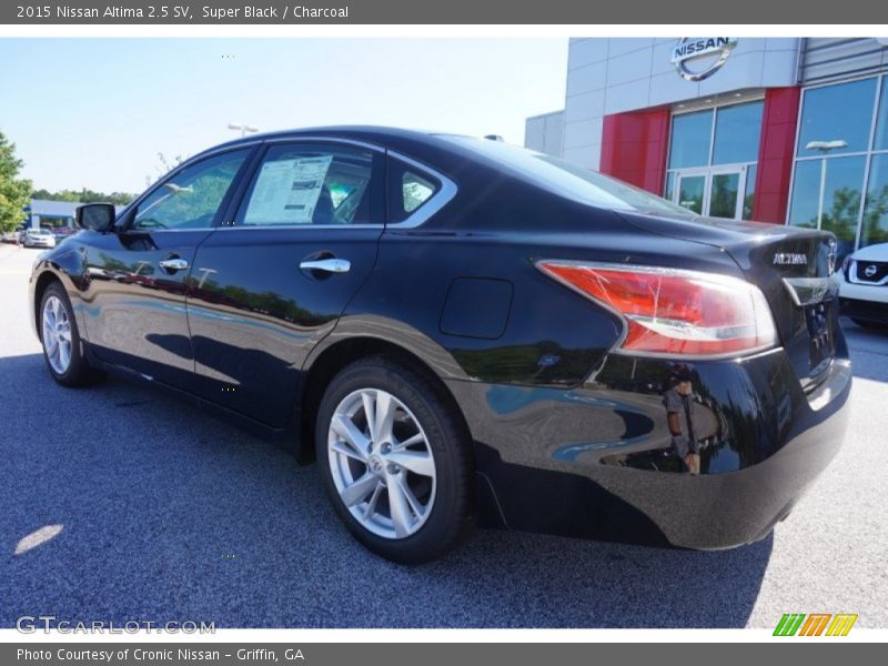 Super Black / Charcoal 2015 Nissan Altima 2.5 SV