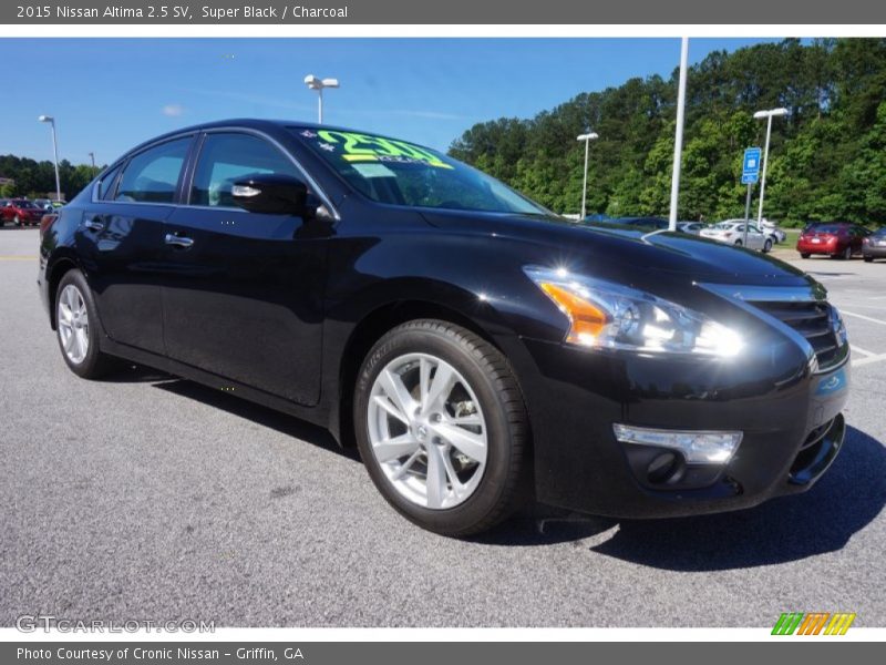 Super Black / Charcoal 2015 Nissan Altima 2.5 SV