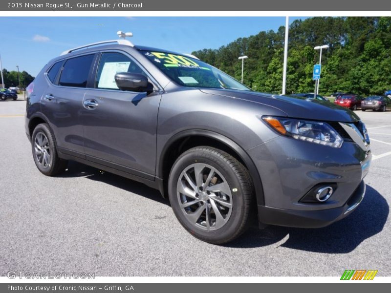 Front 3/4 View of 2015 Rogue SL