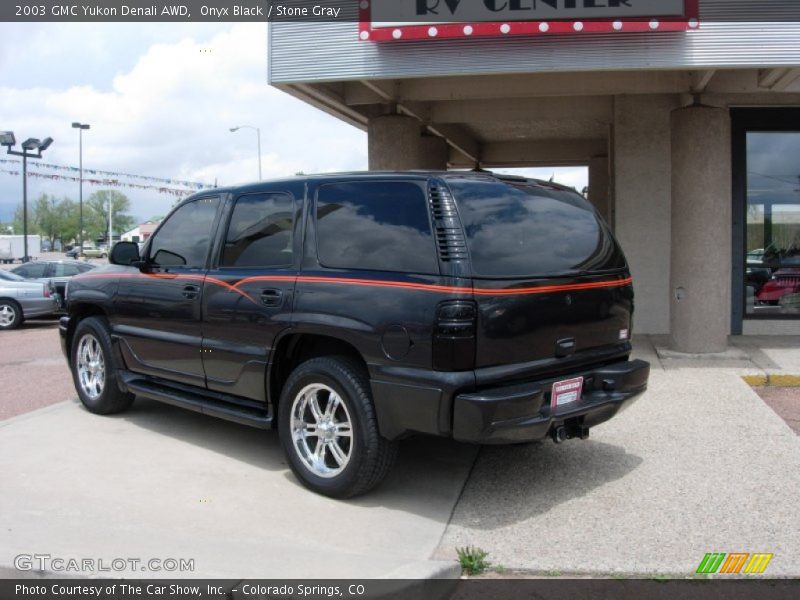 Onyx Black / Stone Gray 2003 GMC Yukon Denali AWD