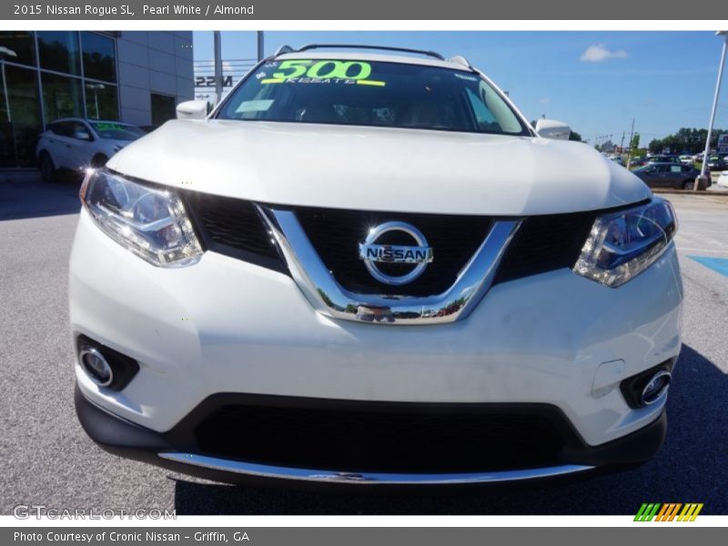 Pearl White / Almond 2015 Nissan Rogue SL