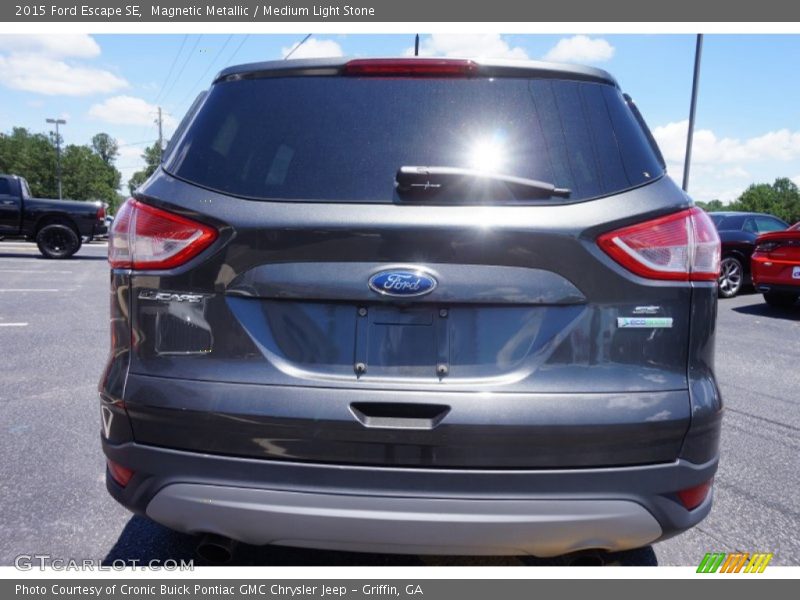 Magnetic Metallic / Medium Light Stone 2015 Ford Escape SE