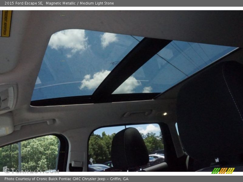 Magnetic Metallic / Medium Light Stone 2015 Ford Escape SE