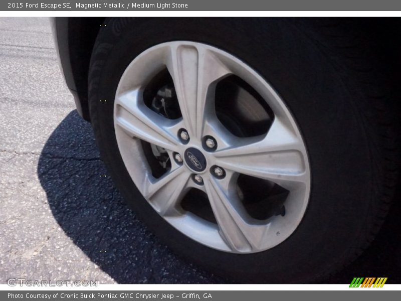 Magnetic Metallic / Medium Light Stone 2015 Ford Escape SE
