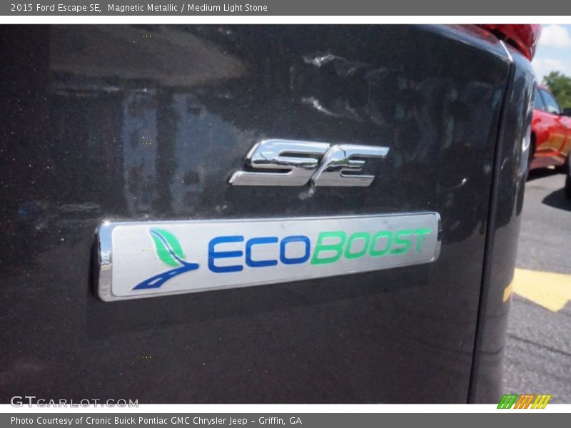 Magnetic Metallic / Medium Light Stone 2015 Ford Escape SE