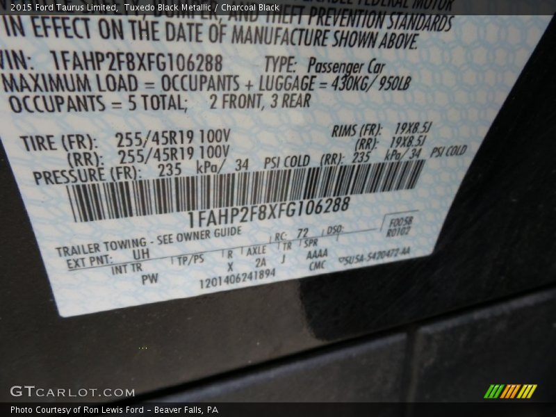 Tuxedo Black Metallic / Charcoal Black 2015 Ford Taurus Limited