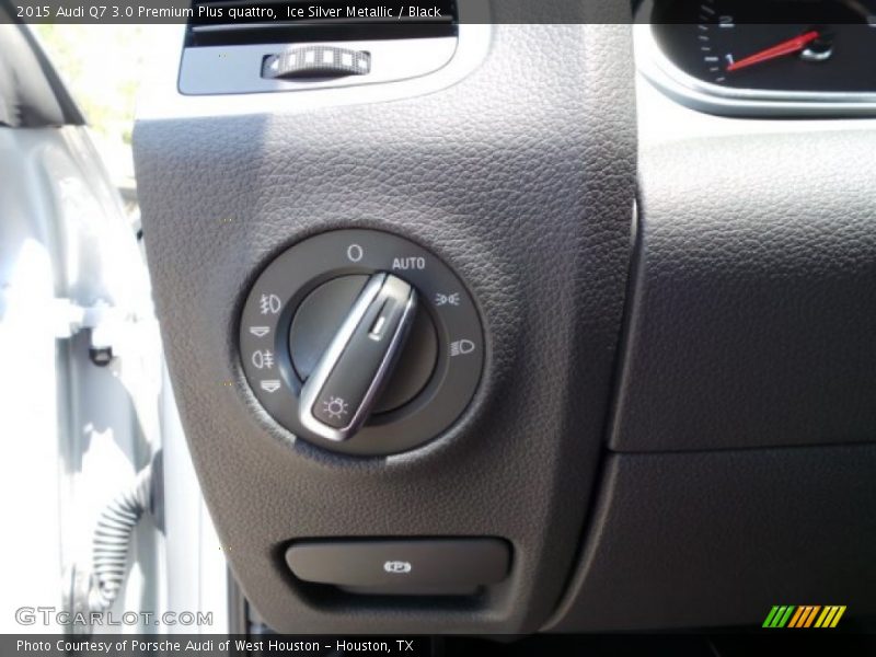 Ice Silver Metallic / Black 2015 Audi Q7 3.0 Premium Plus quattro
