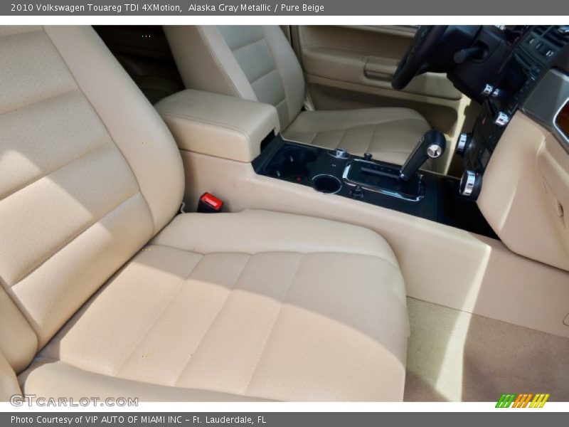 Alaska Gray Metallic / Pure Beige 2010 Volkswagen Touareg TDI 4XMotion