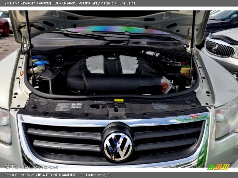Alaska Gray Metallic / Pure Beige 2010 Volkswagen Touareg TDI 4XMotion