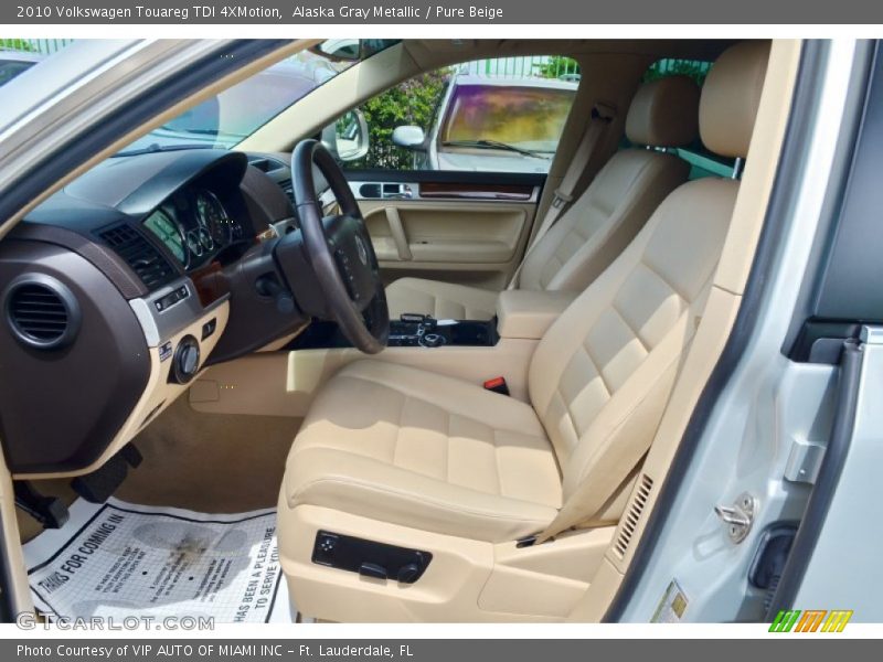 Alaska Gray Metallic / Pure Beige 2010 Volkswagen Touareg TDI 4XMotion