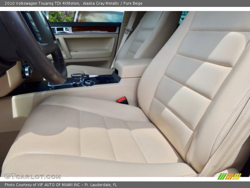 Alaska Gray Metallic / Pure Beige 2010 Volkswagen Touareg TDI 4XMotion