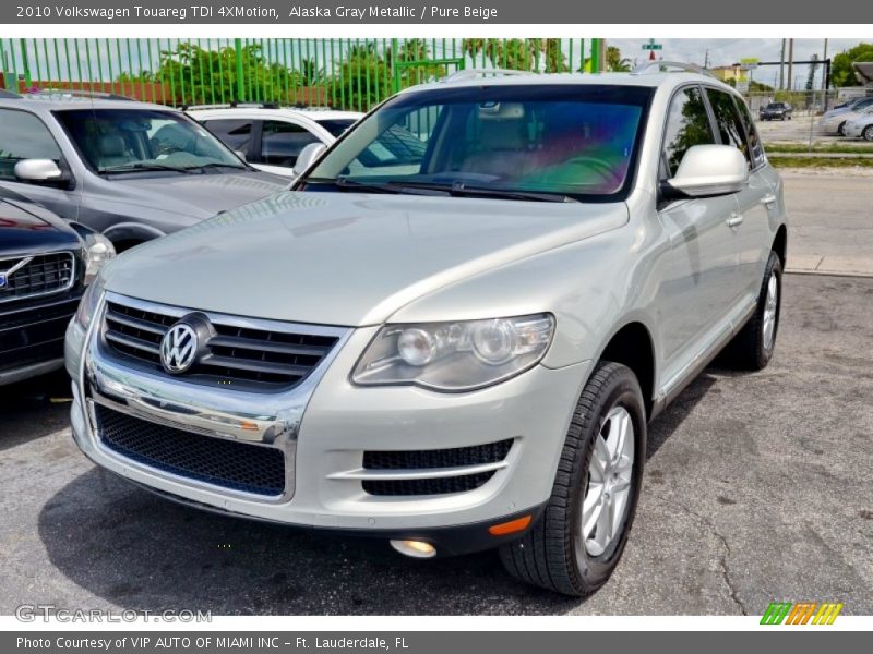 Alaska Gray Metallic / Pure Beige 2010 Volkswagen Touareg TDI 4XMotion