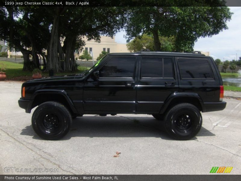 Black / Agate 1999 Jeep Cherokee Classic 4x4