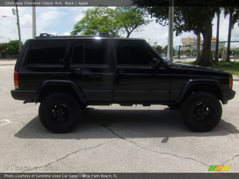 Black / Agate 1999 Jeep Cherokee Classic 4x4