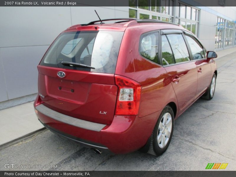 Volcanic Red / Beige 2007 Kia Rondo LX
